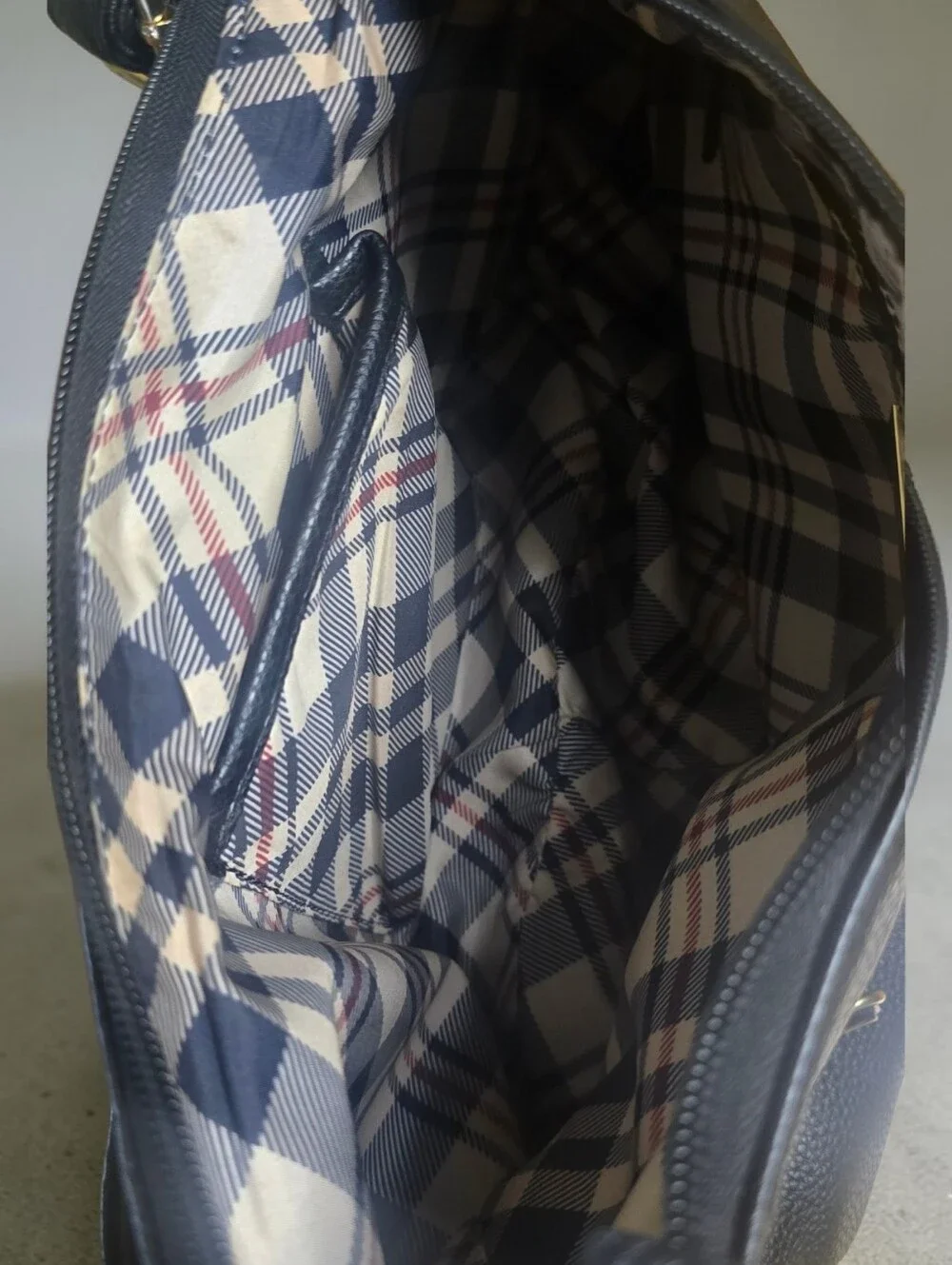 Giani Bernini Pebbled Leather Hobo Bag Crossbody